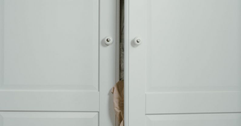 Fast Fashion - Wardrobe Full of Cloths